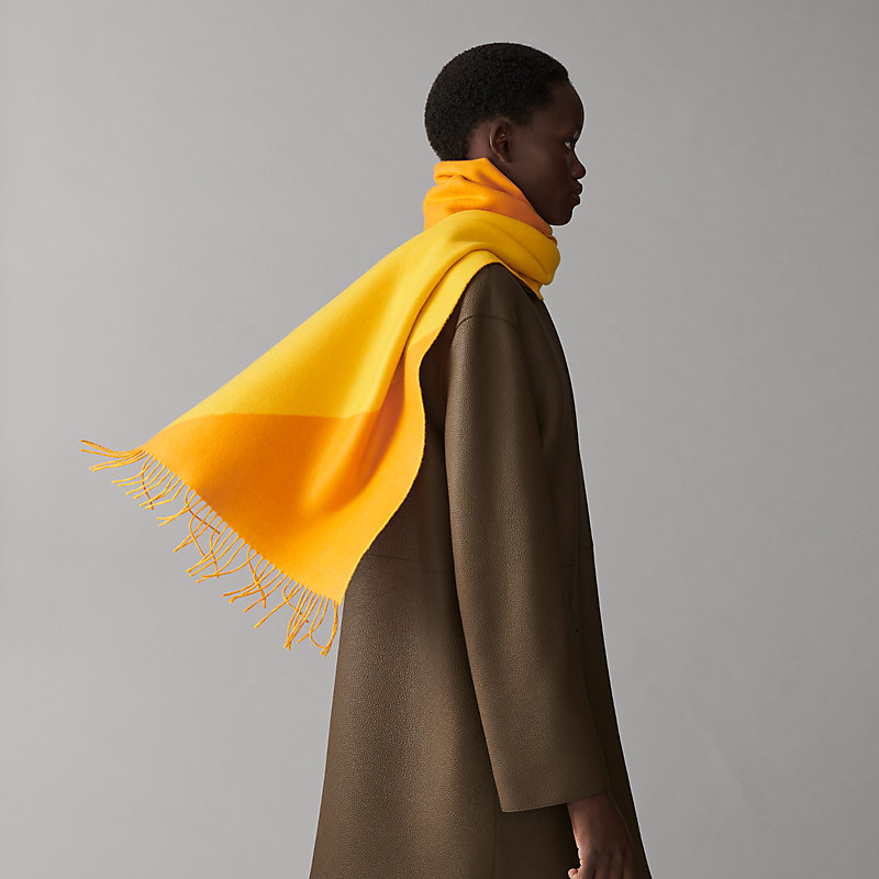 カシミヤマフラー 《カザック・アン・バイアス》 | Hermès - エルメス カシミヤマフラー 《カザック・アン・バイアス》 | Hermès - エルメス